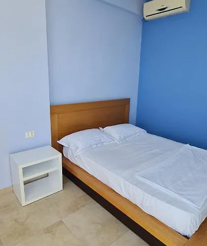 Apartment Summer Breeze